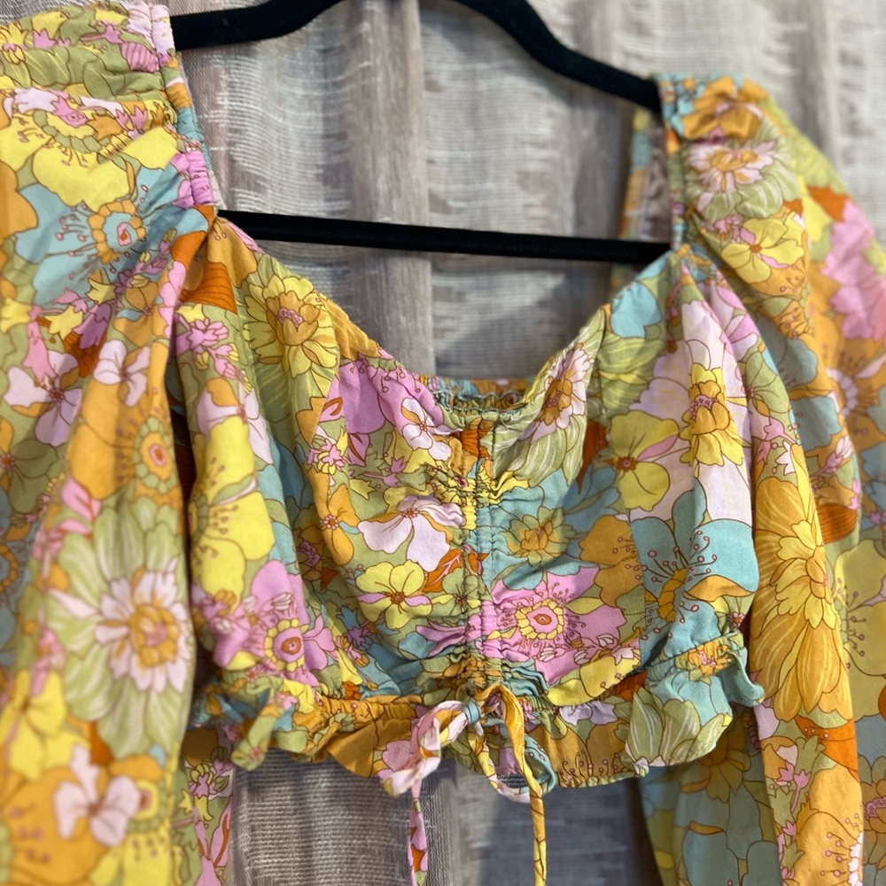 Show Me Your MuMu Floral Balloon Sleeve Blouse, New - Picture 11 of 11